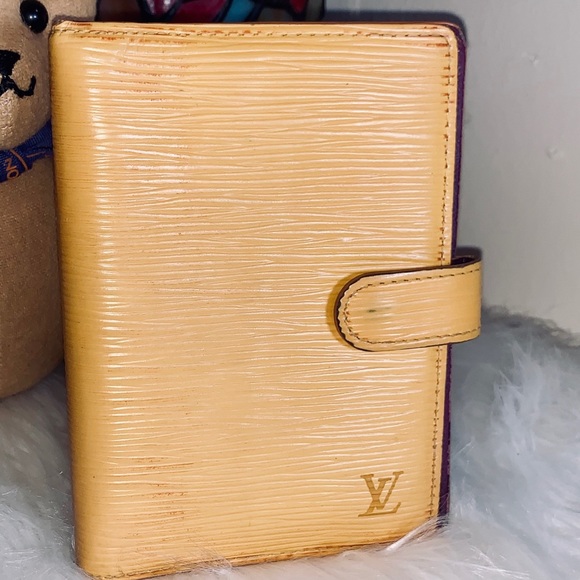 Louis Vuitton Handbags - LOUIS VUITTON EPI AGENDA PM